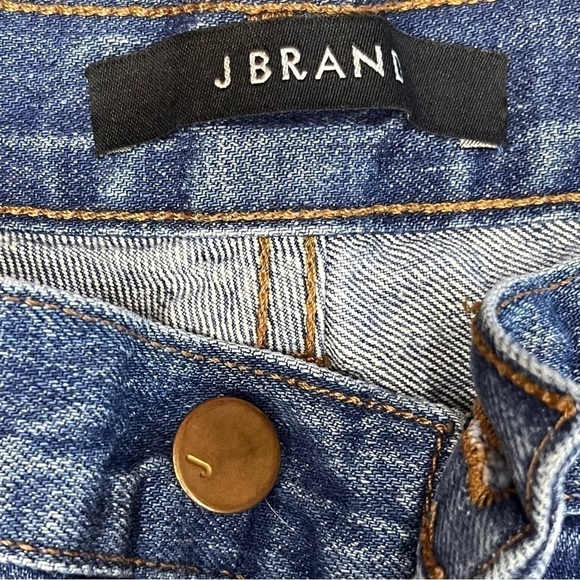 J brand distressed libra wash denim shorts - Picture 3 of 7
